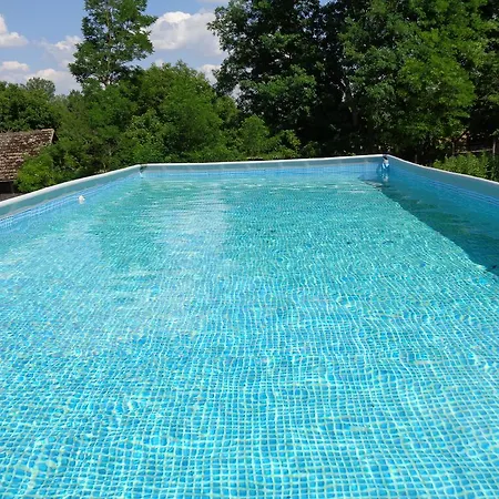 Tranquil Pines Campsite & Lodges Guest house 3*